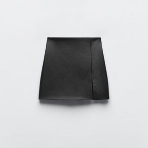 NWT zara VIRAL leather skort!!